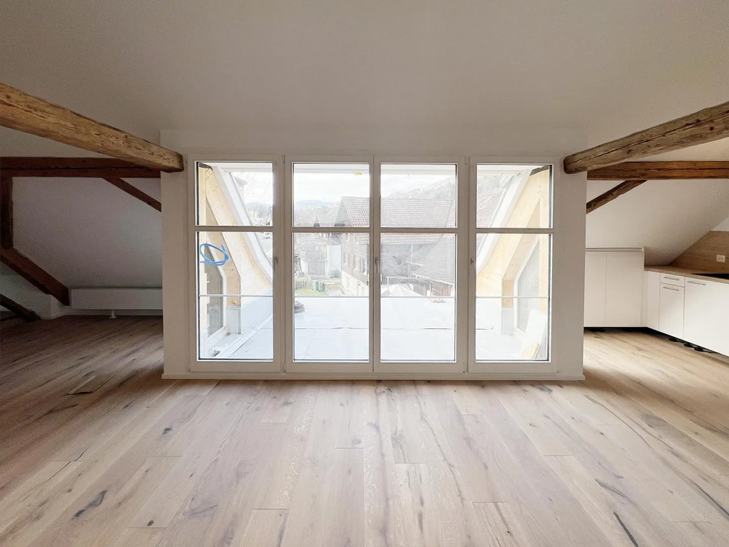 Appartement de style loft cool avec balcon et vue - Photo 4 sur 18