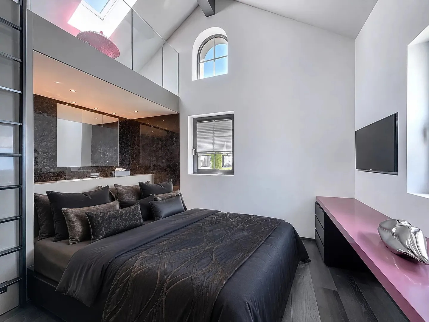 Villa de Luxe avec Vue Époustouflante - Photo 7 sur 11