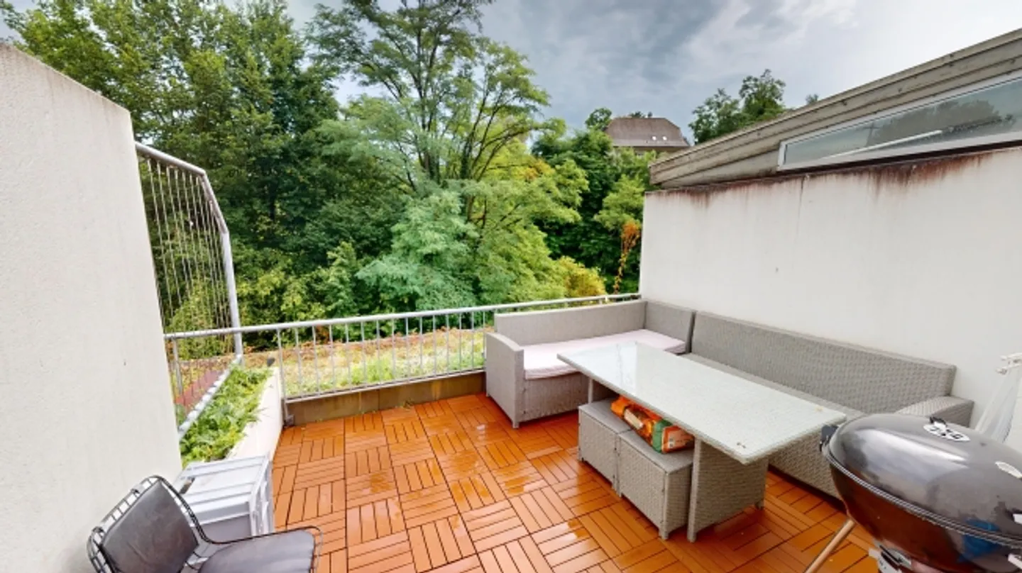 For Rent: Dreamlike 4.5 Room Maisonette Apartment by the Ergolz River - Photo 9 of 13