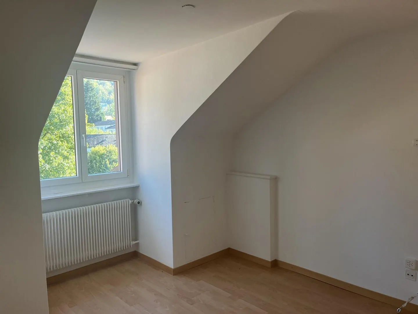 Affordable Apartment for Singles in a Quiet and Central Location - Photo 5 of 5