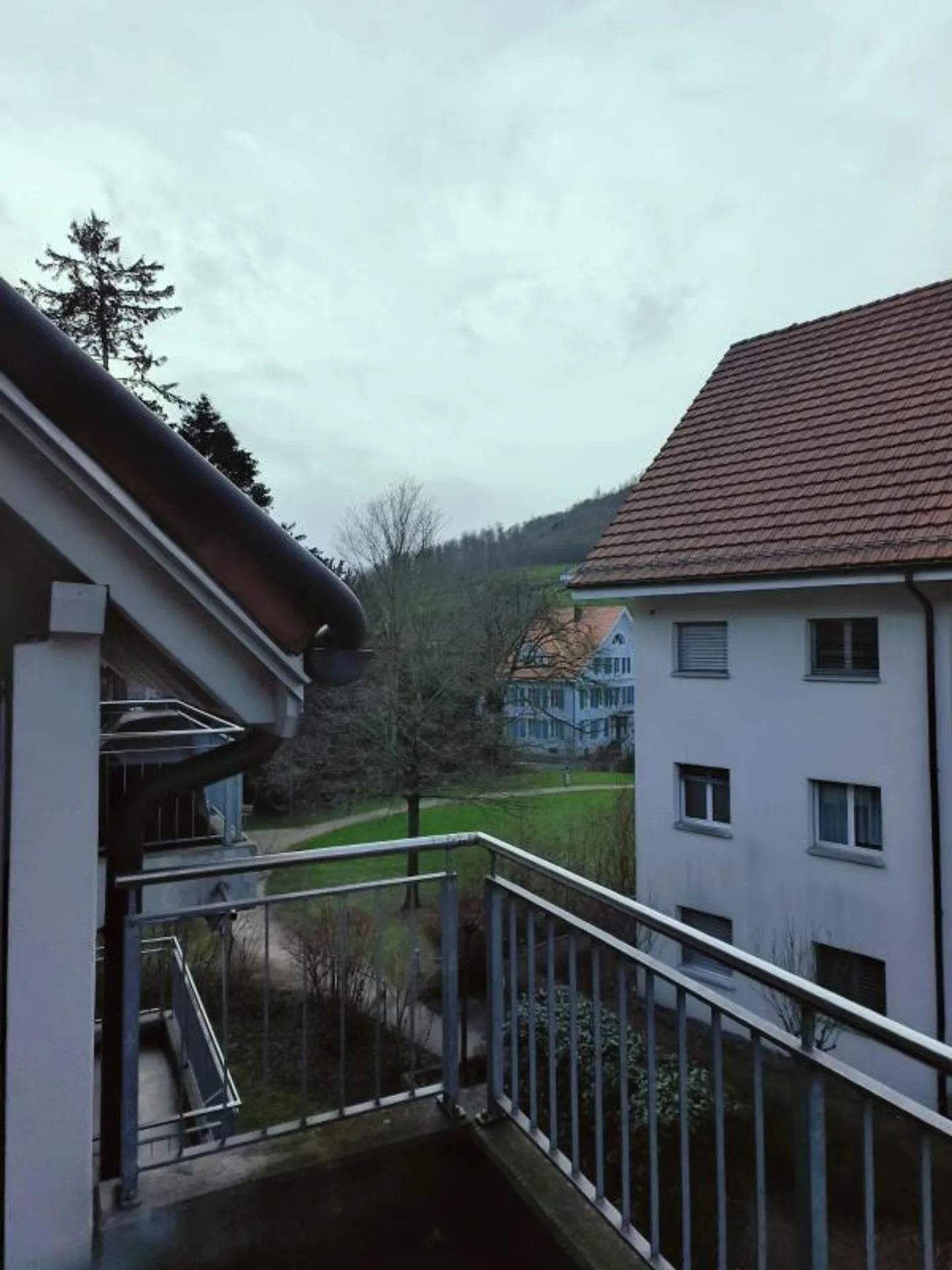 Möbliertes WG-Zimmer in Aarburg – 700 CHF all-inclusive - Foto 3 von 3