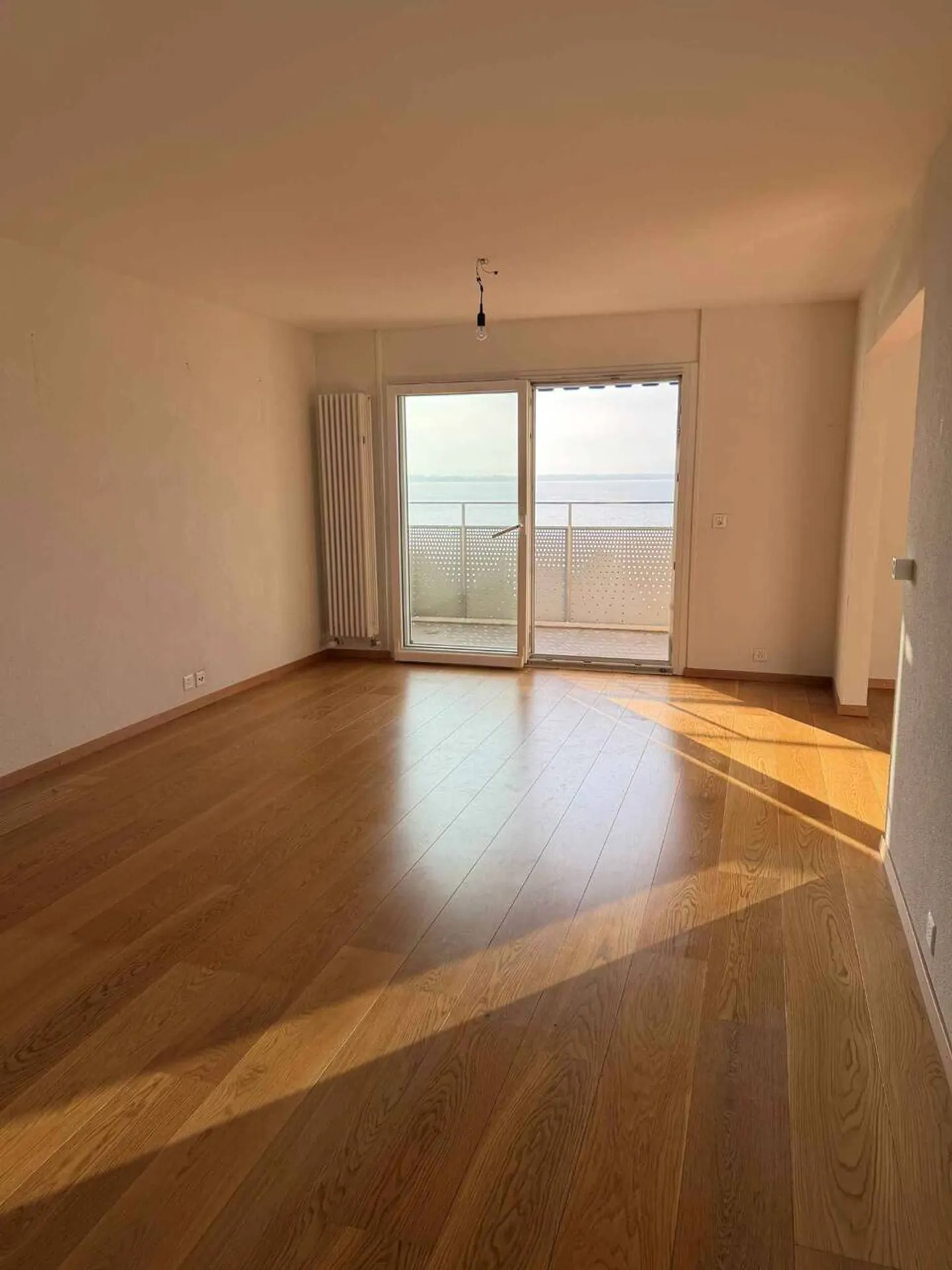 Splendido appartamento di 3,5 locali con vista mozzafiato a Clarens - Foto 6 di 7