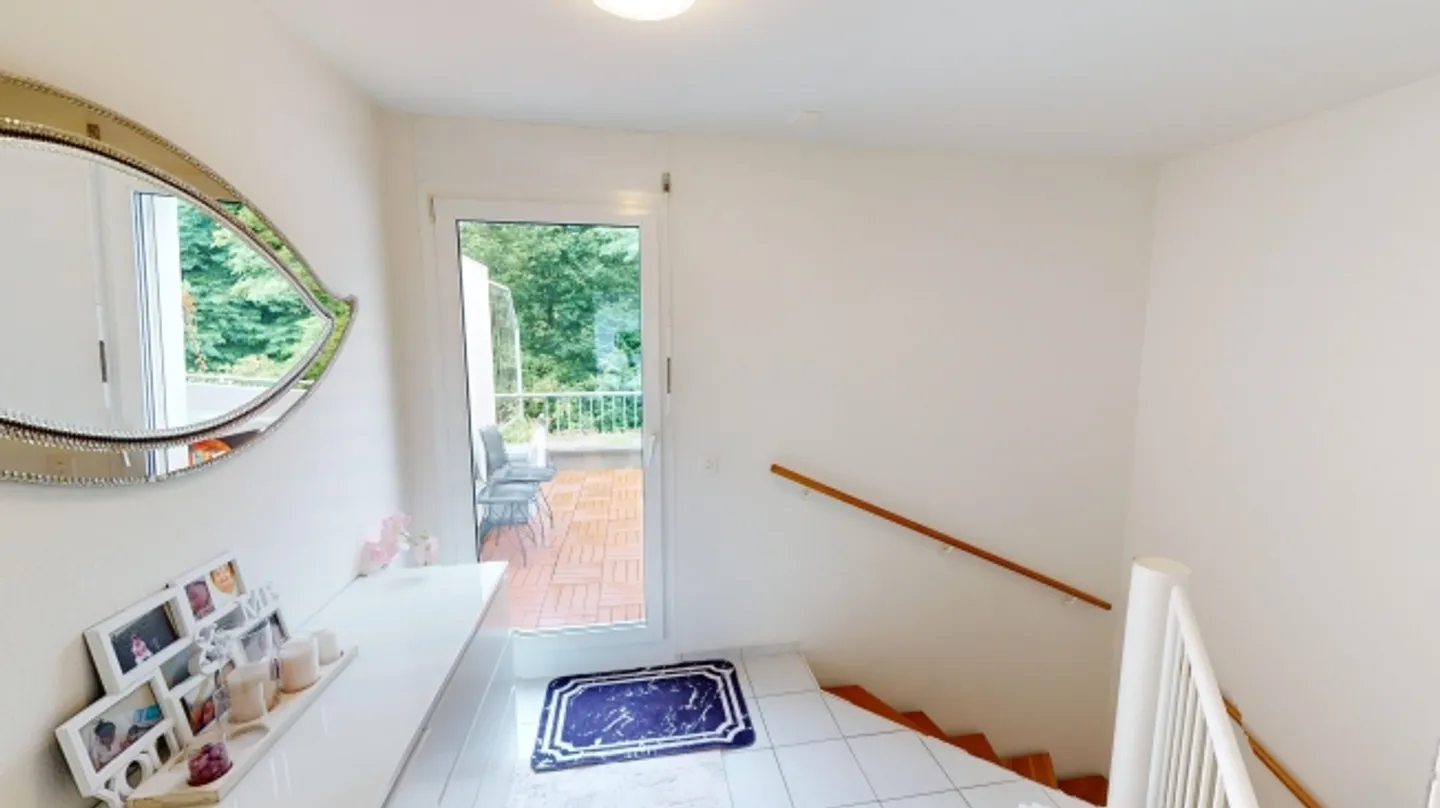 For Rent: Dreamlike 4.5 Room Maisonette Apartment by the Ergolz River - Photo 7 of 13