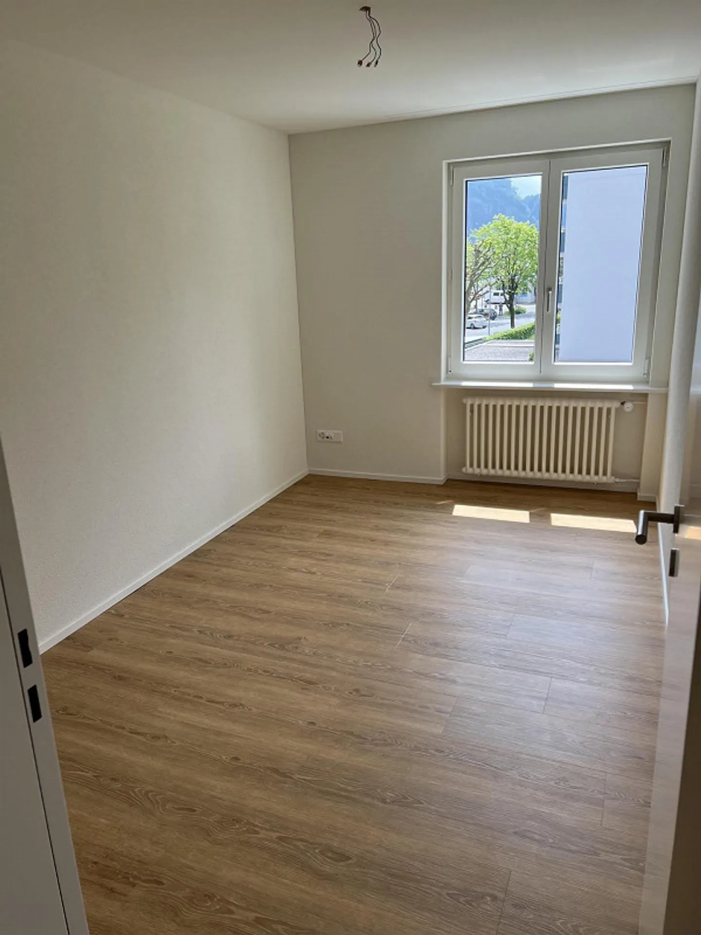 Beautiful 4-room apartment centrally located in Stansstad - Photo 6 of 8