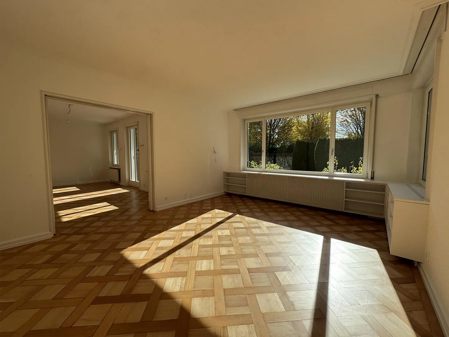 Maison résidentielle de 7½ pièces - Vieille villa (1928) dans une zone résidentielle haut de gamme - Photo 6 sur 29