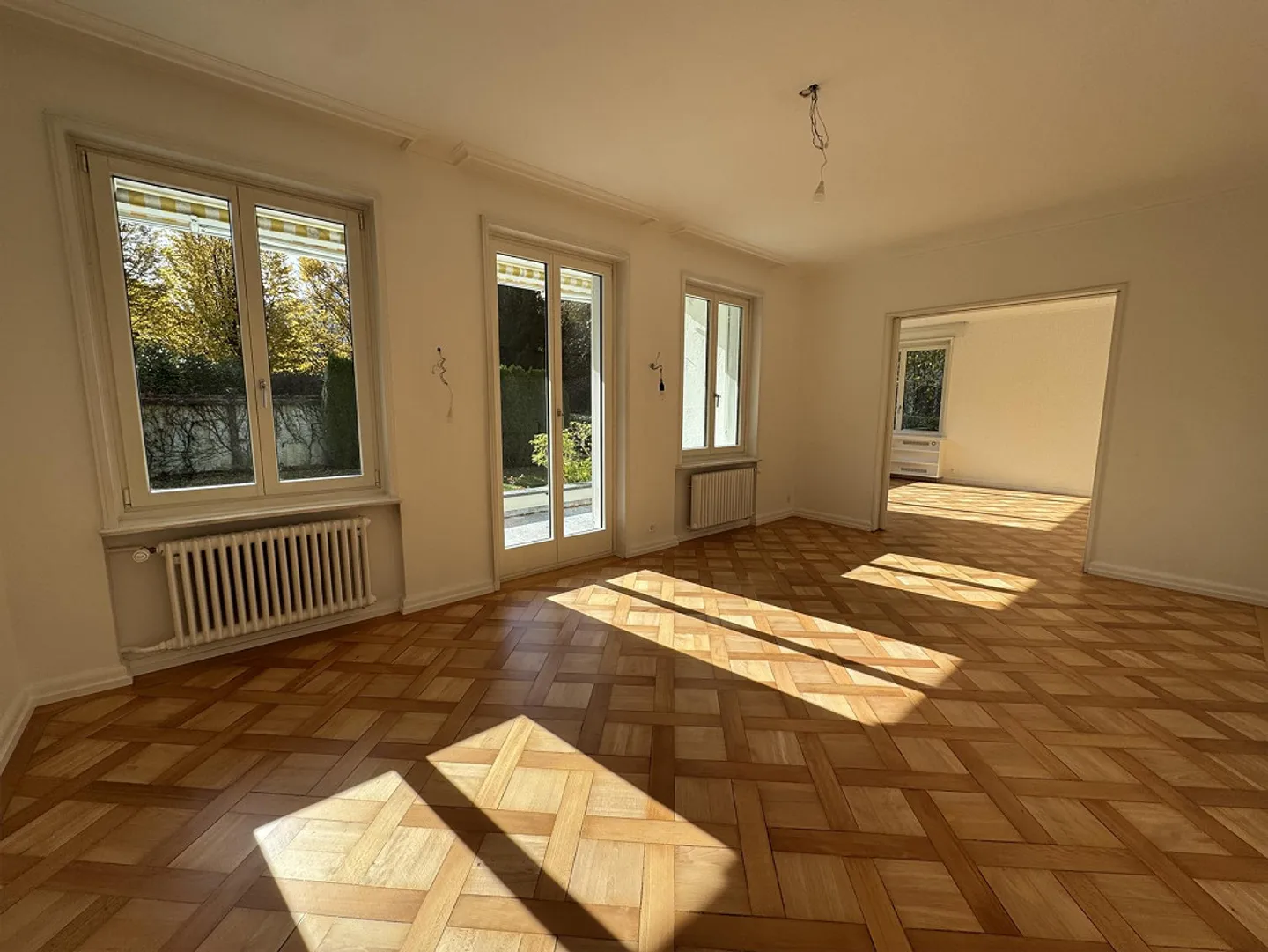 Maison résidentielle de 7½ pièces - Vieille villa (1928) dans une zone résidentielle haut de gamme - Photo 7 sur 29