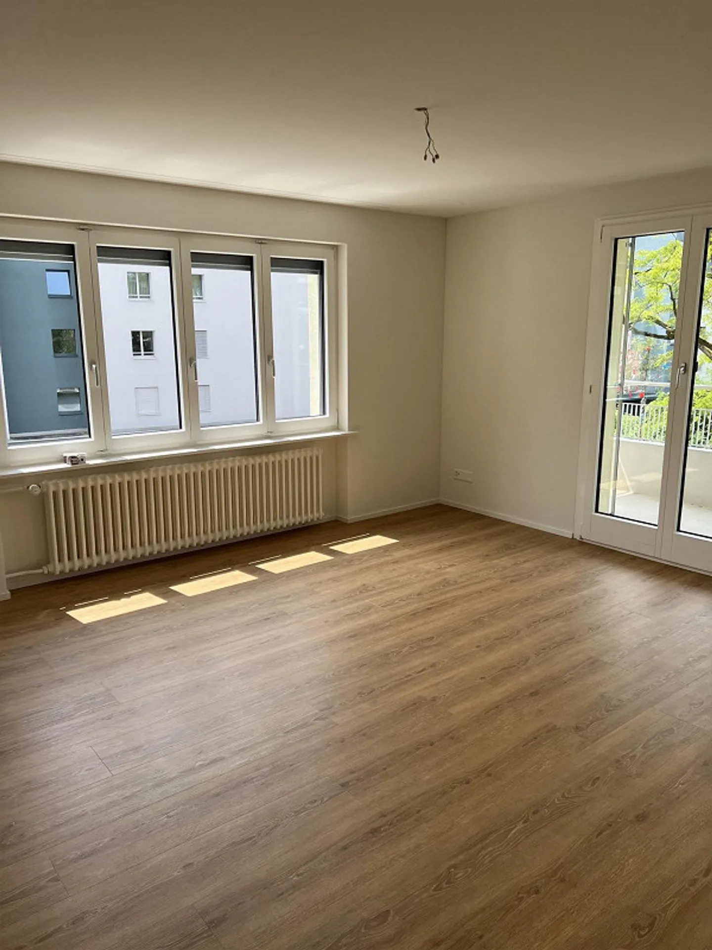 Beautiful 4-room apartment centrally located in Stansstad - Photo 5 of 8