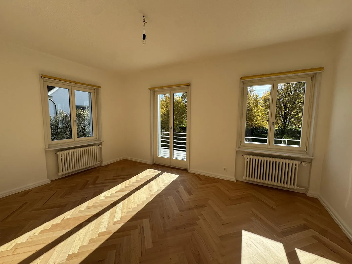 Maison résidentielle de 7½ pièces - Vieille villa (1928) dans une zone résidentielle haut de gamme - Photo 11 sur 29