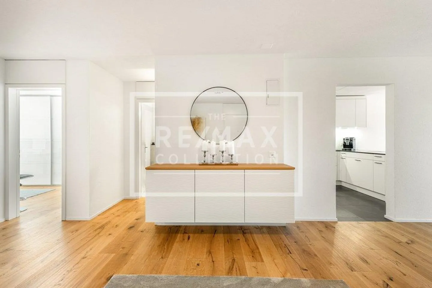 Appartement 4½ pièces modernisé avec une spectaculaire terrasse sur le toit - Photo 5 sur 13