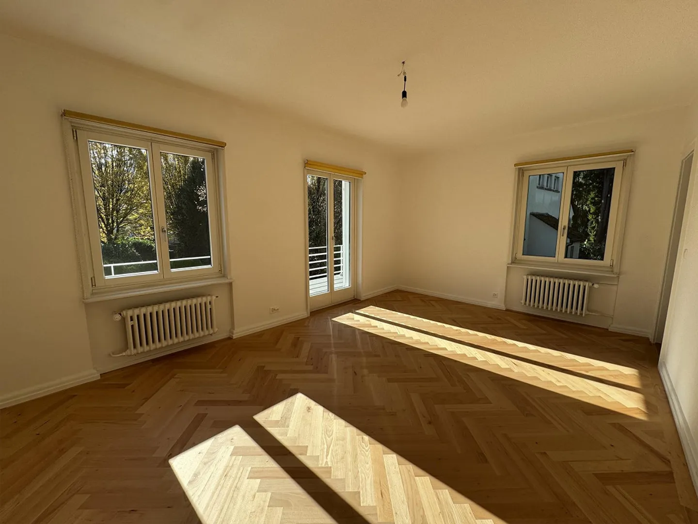 Maison résidentielle de 7½ pièces - Vieille villa (1928) dans une zone résidentielle haut de gamme - Photo 12 sur 29