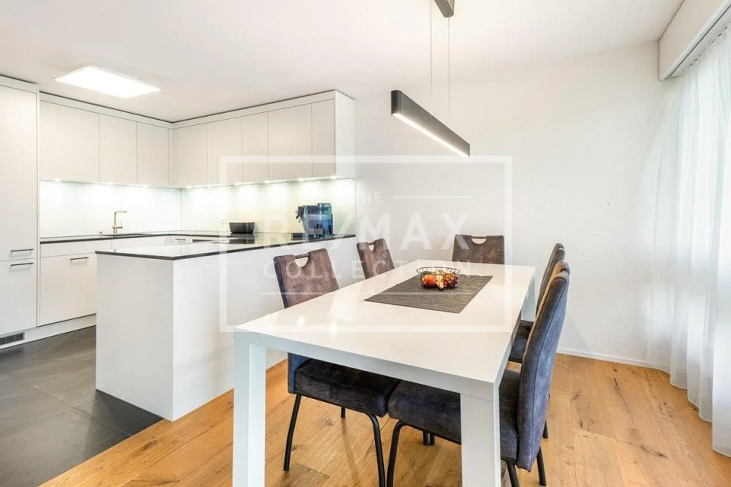 Appartement 4½ pièces modernisé avec une spectaculaire terrasse sur le toit - Photo 10 sur 13