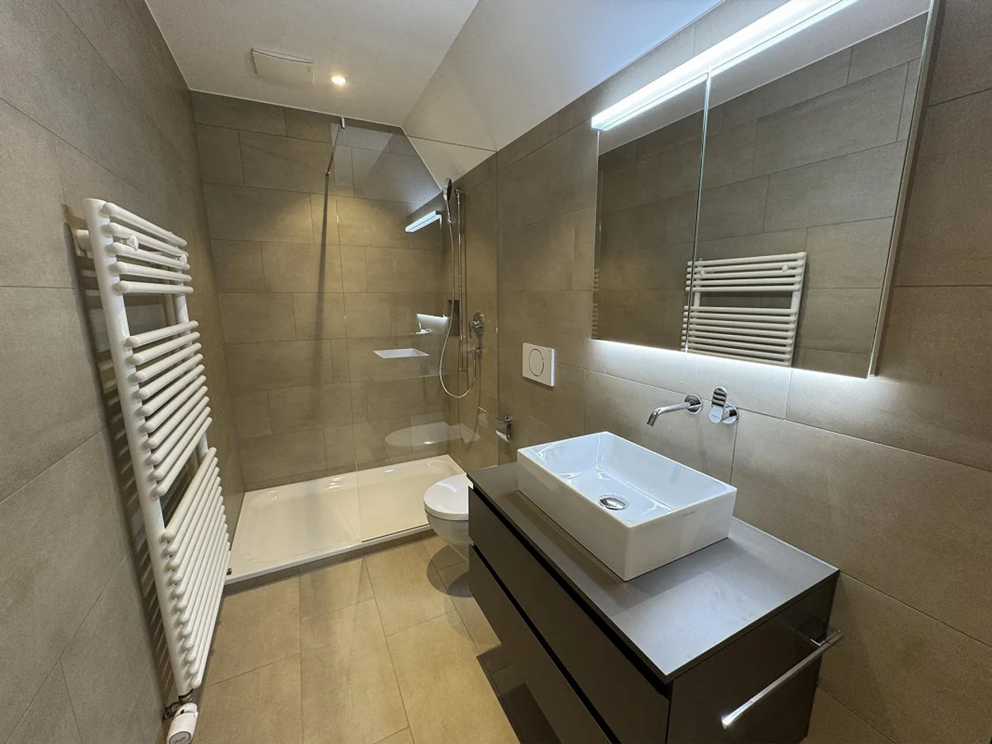 Maison résidentielle de 7½ pièces - Vieille villa (1928) dans une zone résidentielle haut de gamme - Photo 18 sur 29