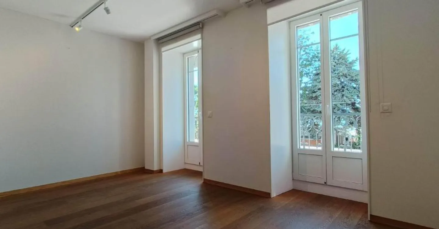 MONTREUX FACING THE QUAYS! EXCEPTIONAL CONTEMPORARY APARTMENT - 4.5 - Photo 7 of 11