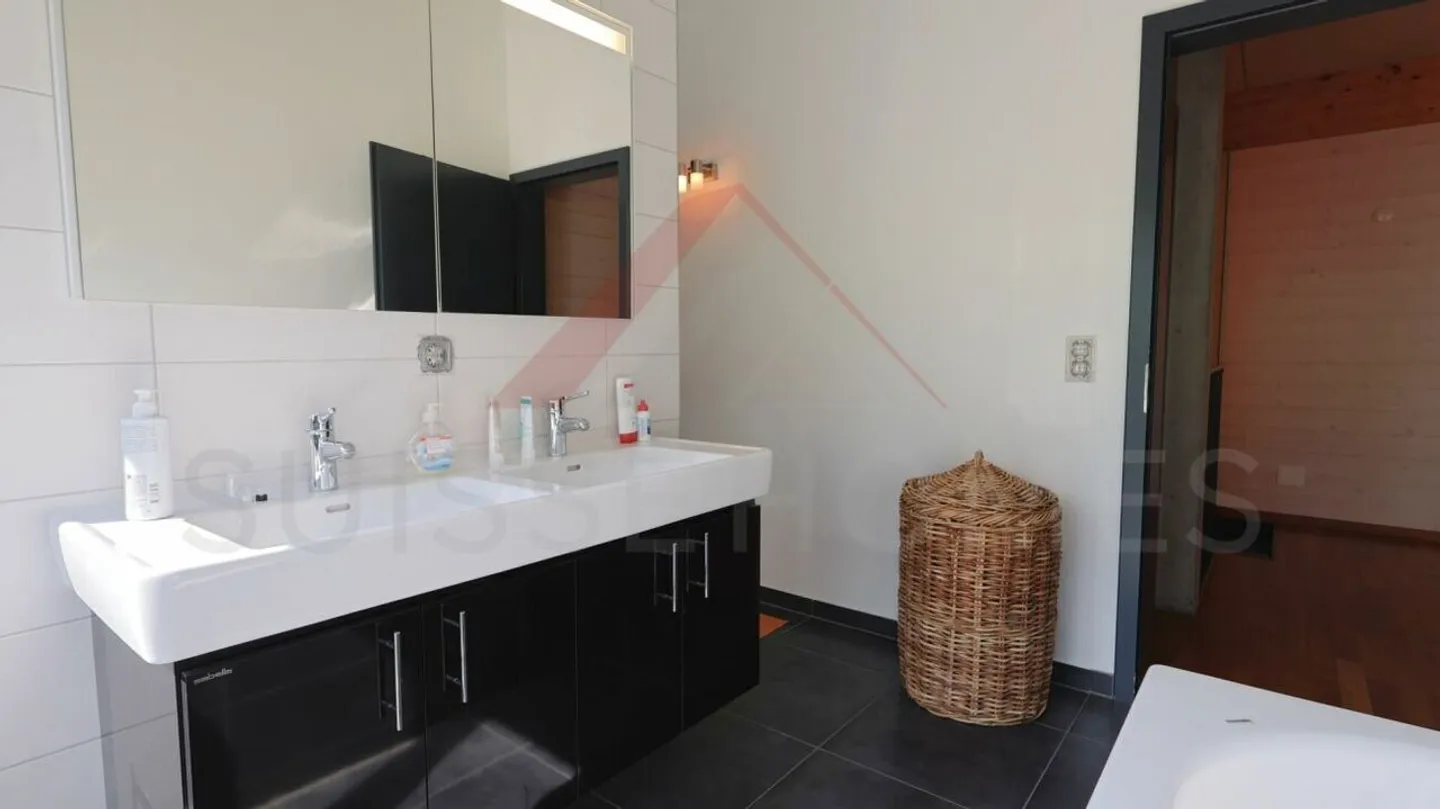 Porrentruy – Villa Minergie 5.5 rooms like new, 180 m² living area, large plot of 1,119 m² and panoramic view - Photo 13 of 20