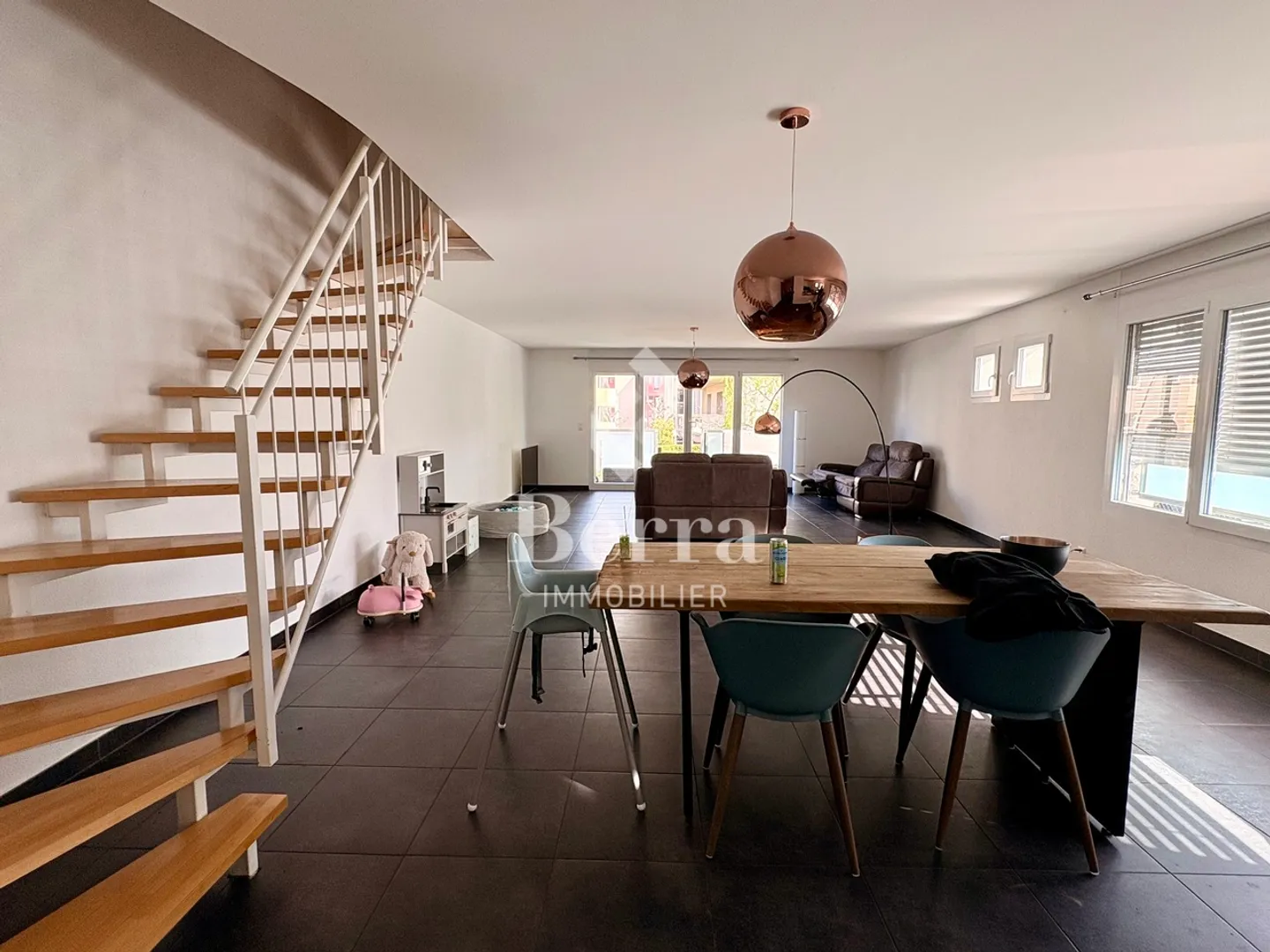 4.5 pezzi al piano giardino - disponibile dal 01.06.2026 - Foto 1 di 14