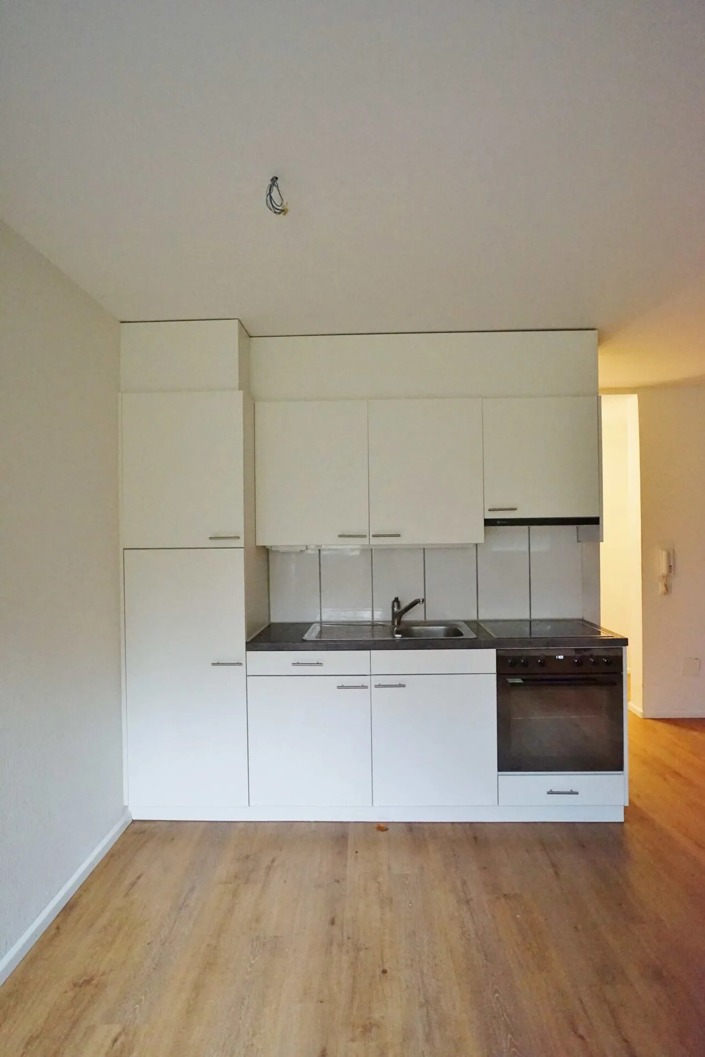 Spacious studio near Badischer Bahnhof - Photo 3 of 5