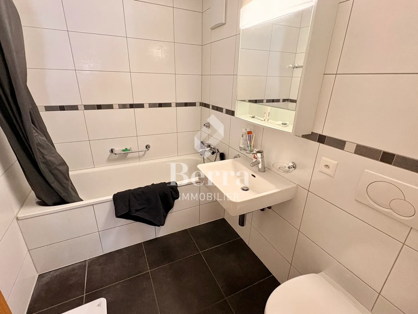 4.5 pezzi al piano giardino - disponibile dal 01.06.2026 - Foto 11 di 14