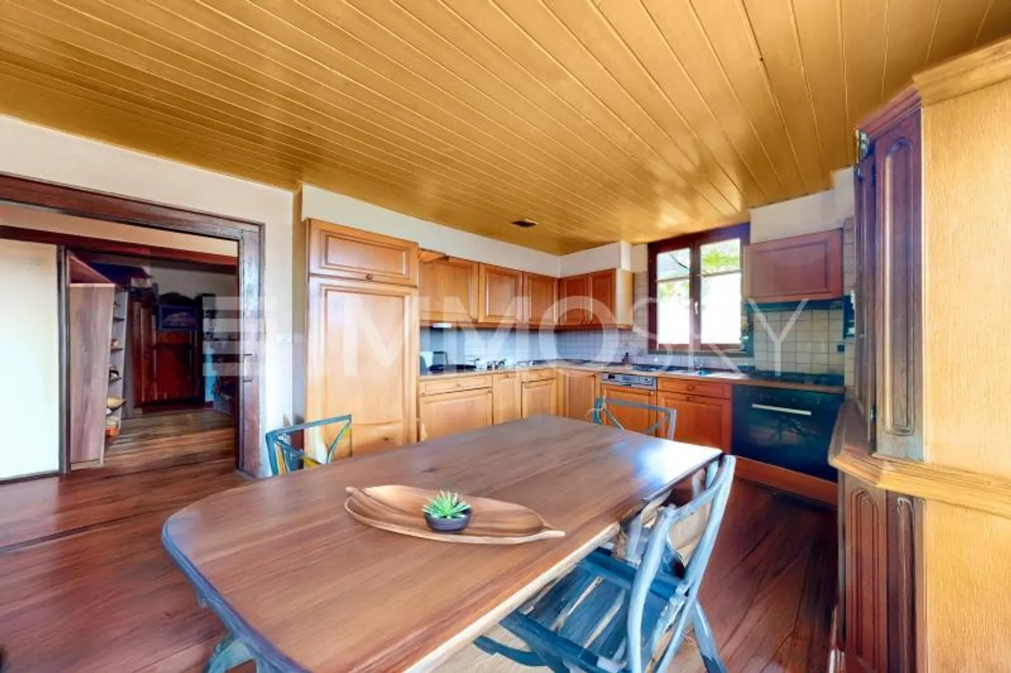 Chalet authentique avec 2 appartements à la Sarraz - Photo 5 sur 8