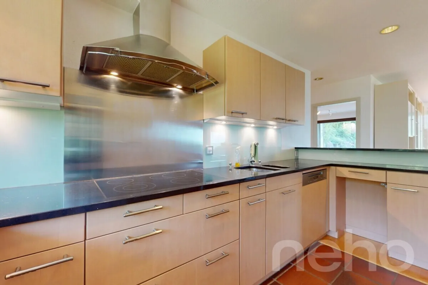 Detached 6.5 Room Single-Family House with Generous Garden - Photo 8 of 12