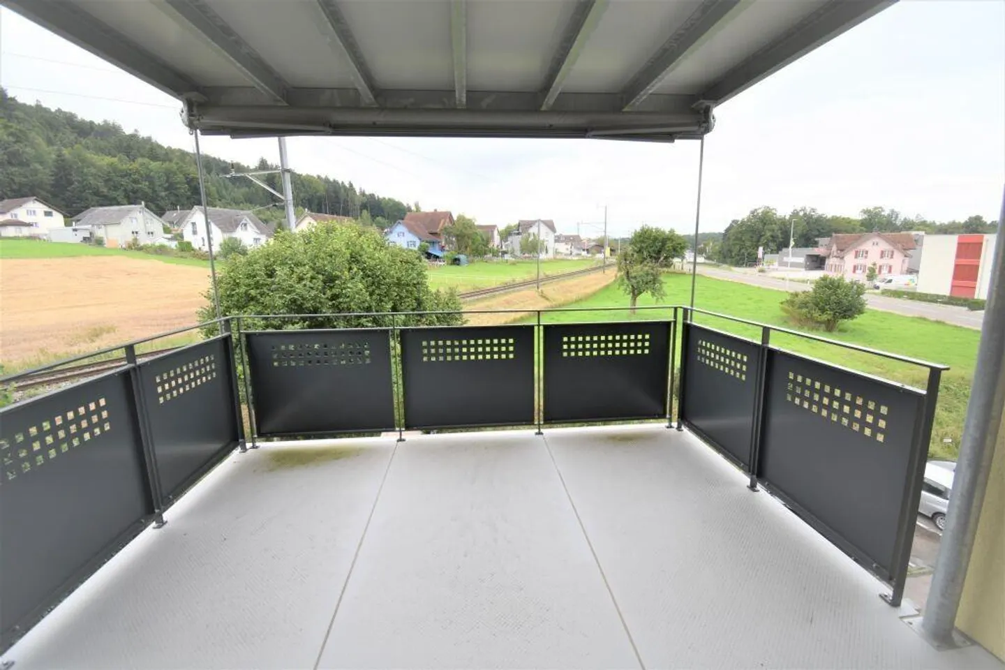Here you can LIVE - Affordable with a large balcony, new B... - Photo 12 of 12