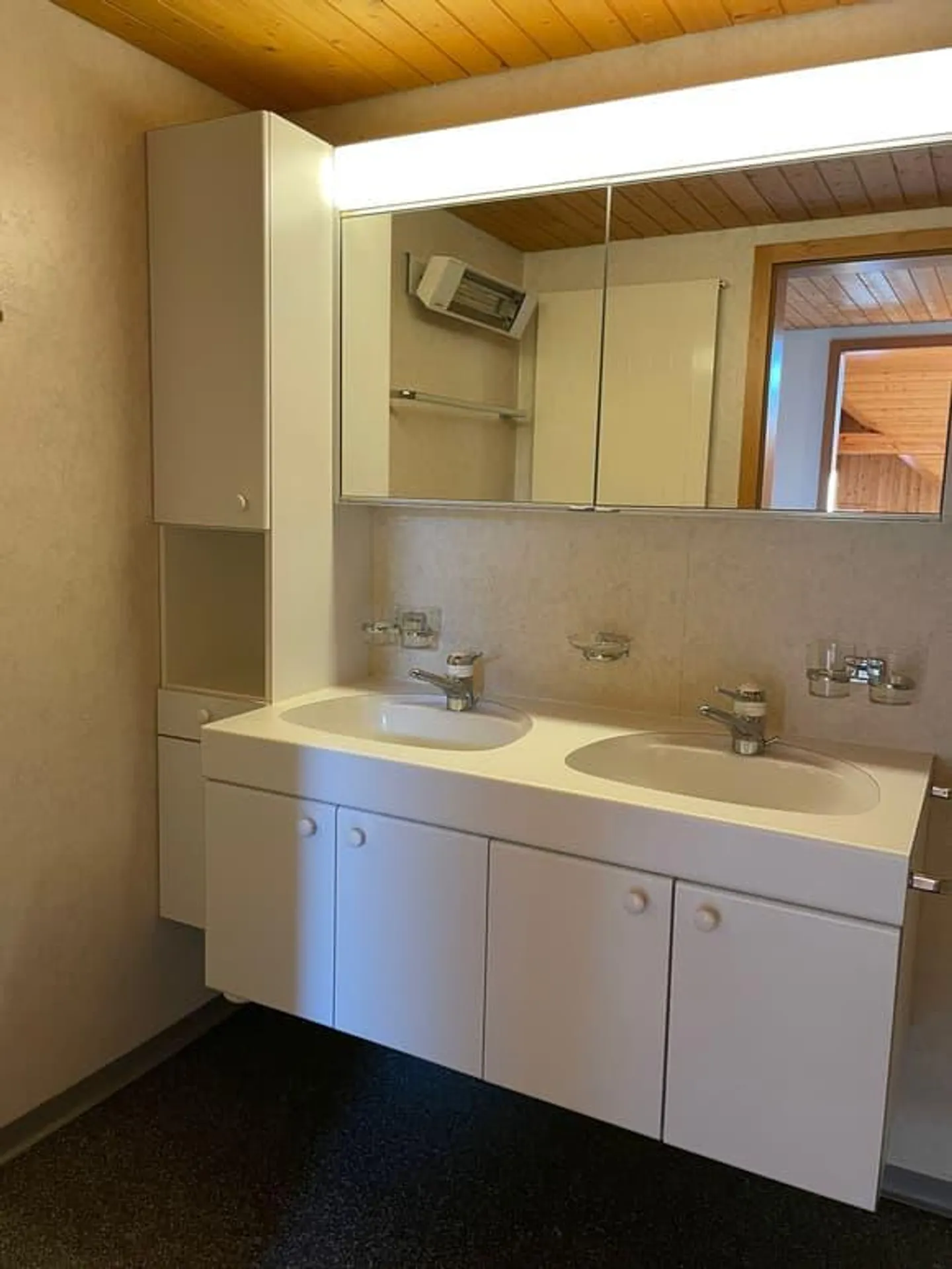 3.5 Room Attic Apartment - Photo 3 of 14