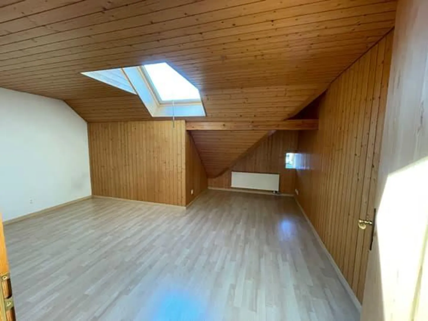 3.5 Room Attic Apartment - Photo 5 of 14