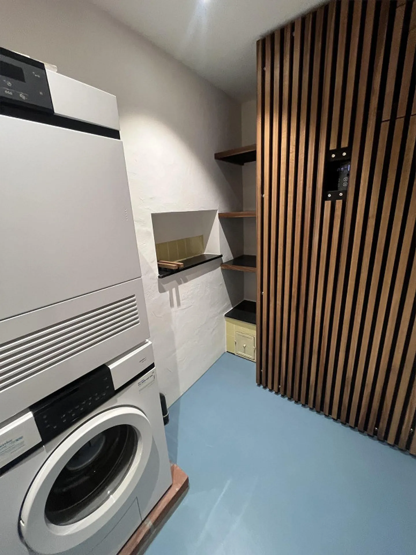 Old Town Historical Apartment New Clay Plaster Year 1743, 1823, 2026 - Photo 15 of 17