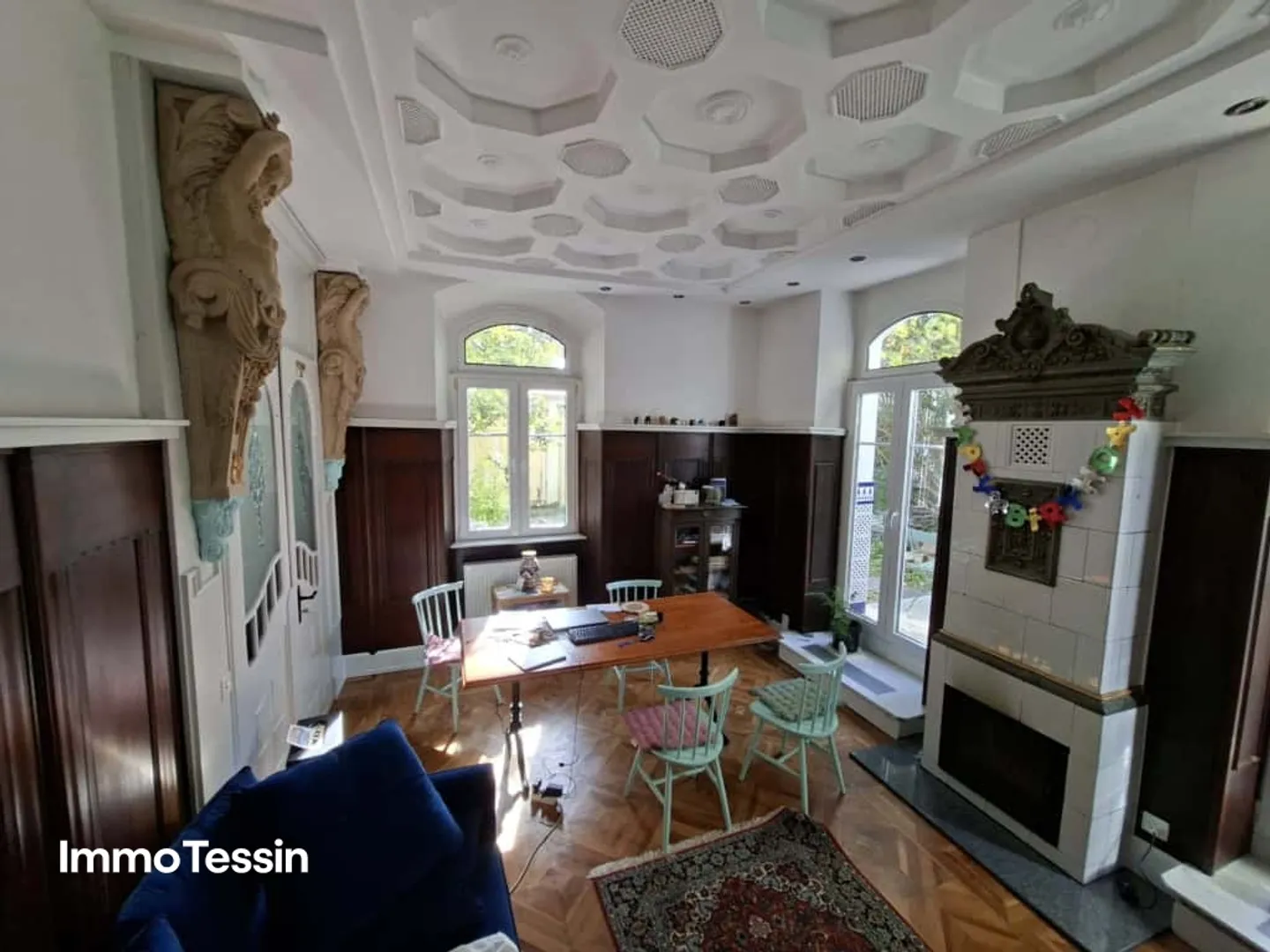 PROPRIÉTÉ LOCATIVE : Élégante villa Art Nouveau rénovée avec 6 appartements et jardin dans un emplacement central de premier choix à Muralto - Photo 8 sur 13