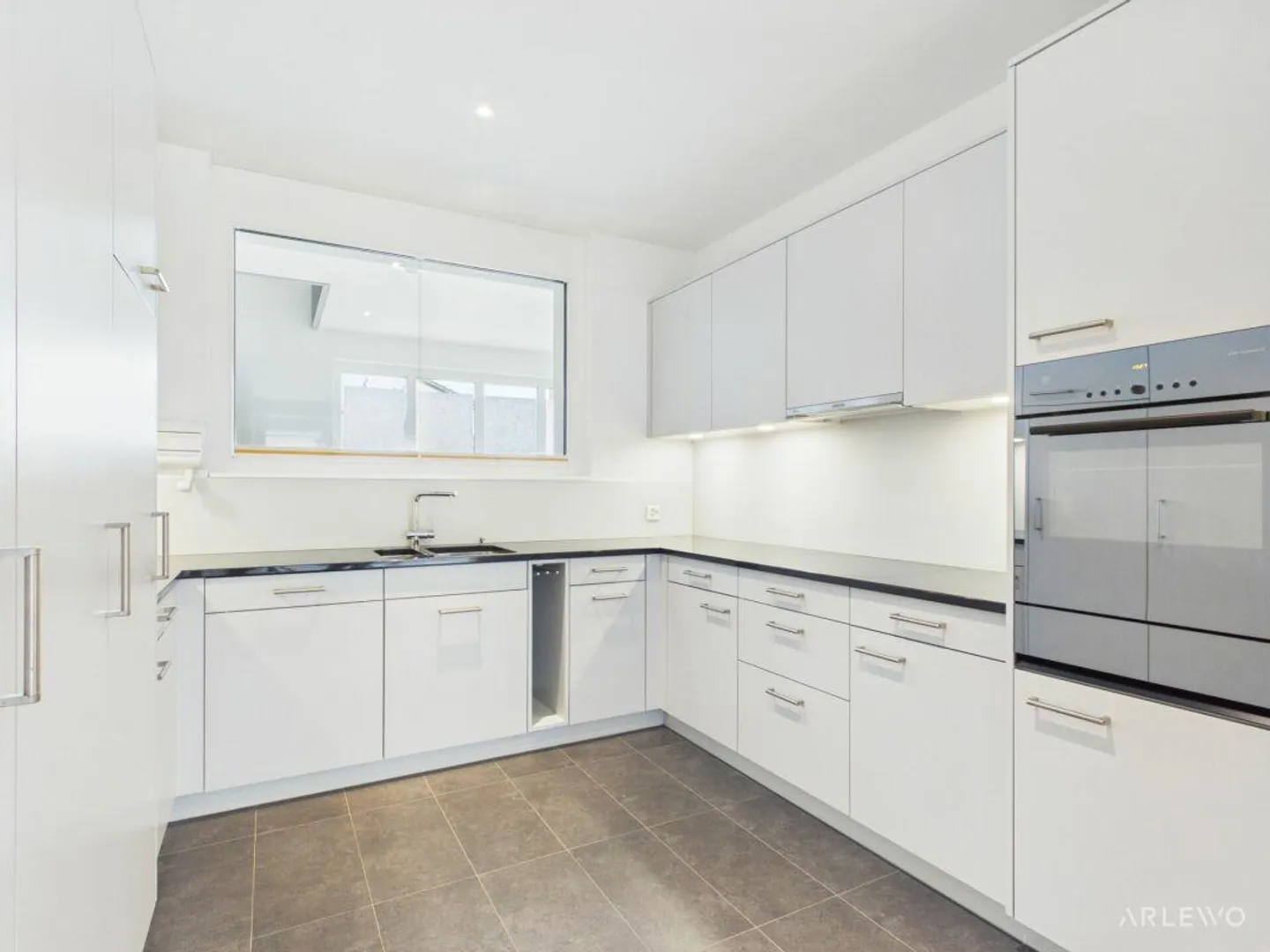 Vivere moderno con vista sulle montagne - Foto 5 di 13