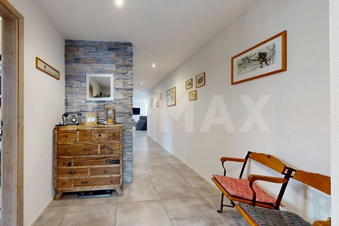 Exceptional duplex in the heart of Broc / RE/MAX Exclusivity - Photo 4 of 7