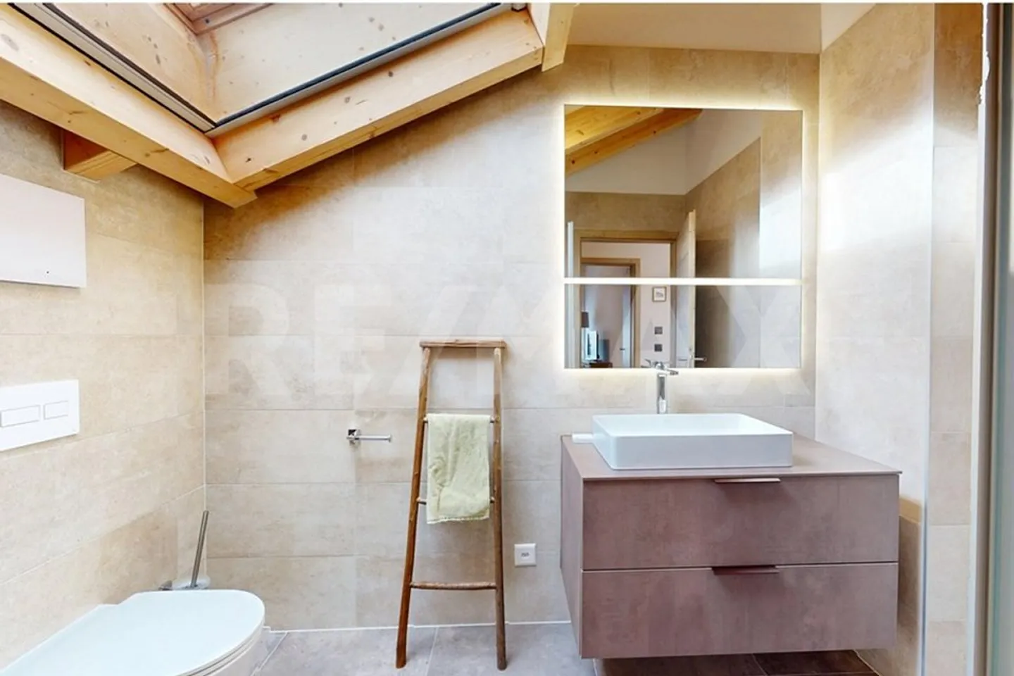 Exceptional duplex in the heart of Broc / RE/MAX Exclusivity - Photo 7 of 7
