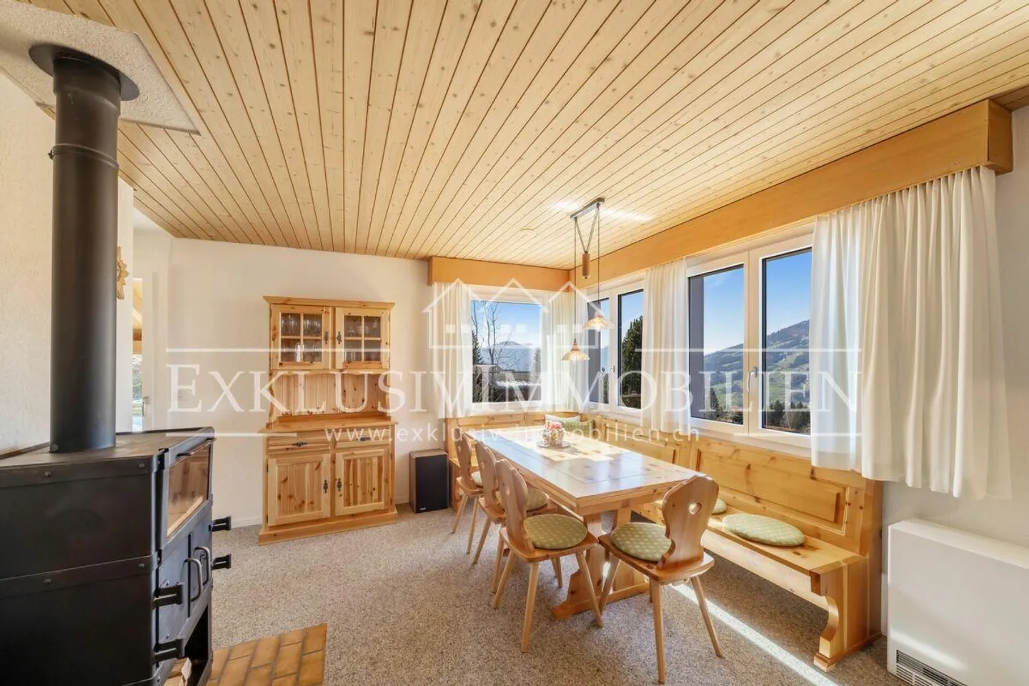 Le charme alpin rencontre le panorama lacustre - Votre refuge au-dessus du lac d'Ägeri - Photo 3 sur 4