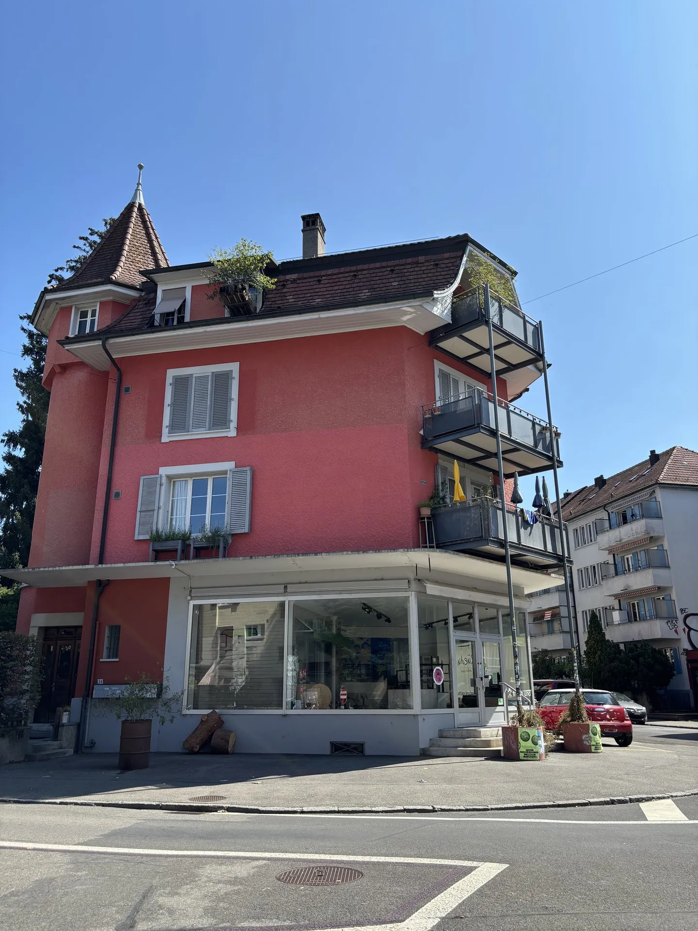 Spazi commerciali attraenti in Wylerstrasse (105 m2) - Foto 2 di 4