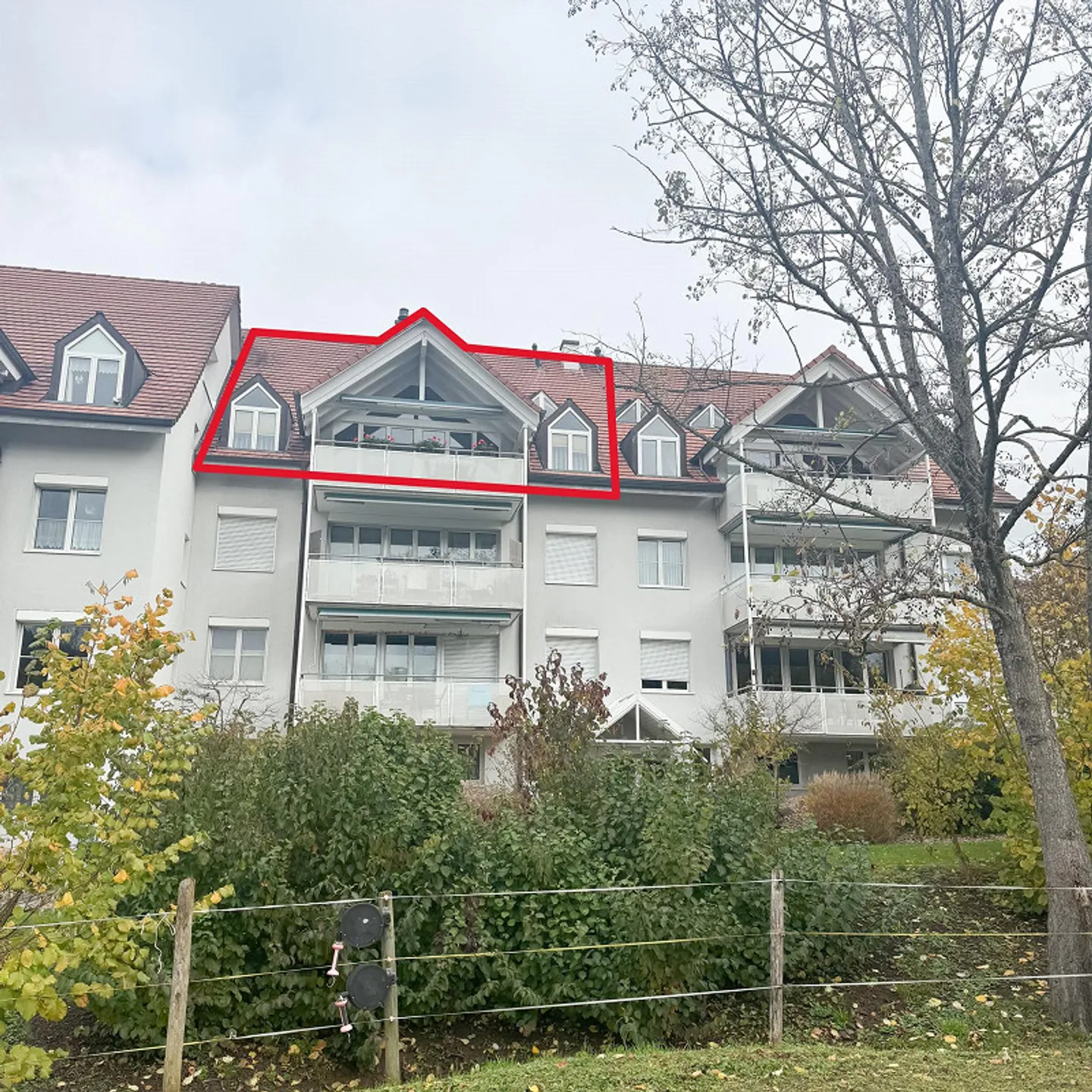 Appartement sous les combles dans un endroit calme - Photo 1 sur 11