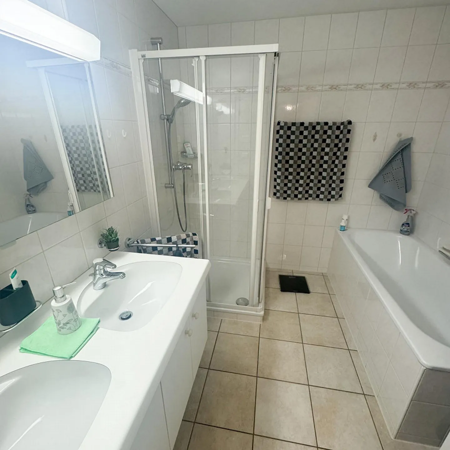 Appartement sous les combles dans un endroit calme - Photo 8 sur 11