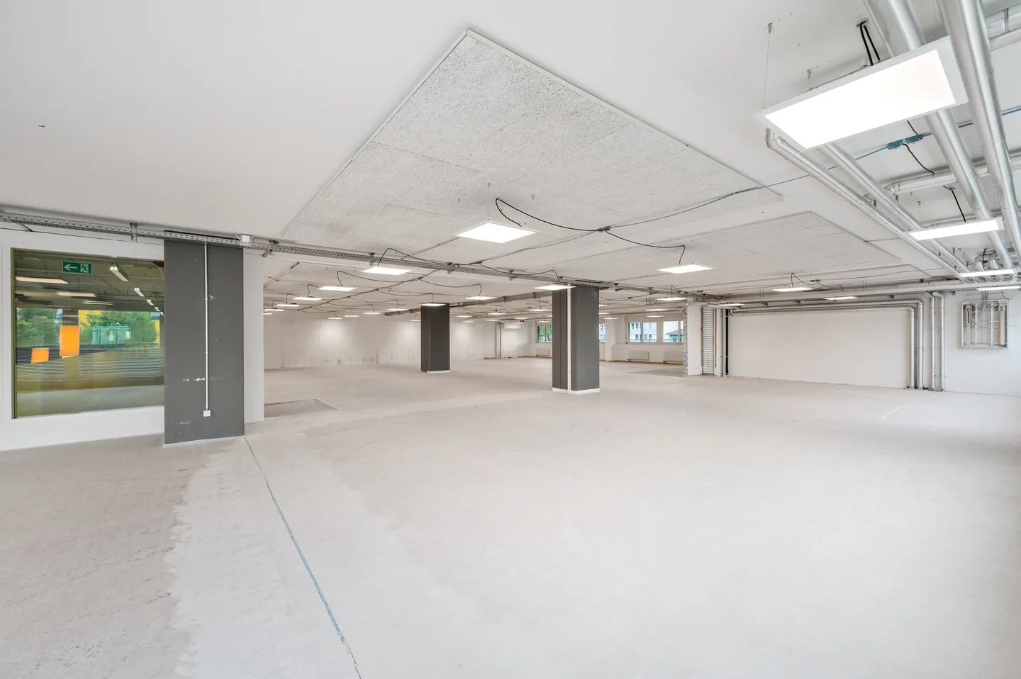 Office space for rent - Photo 7 of 8