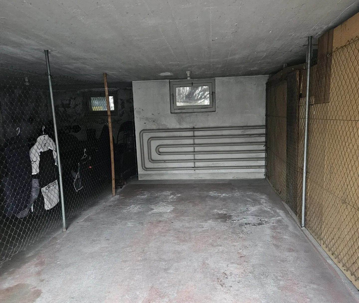 Spacious Garage in Central Bern - Photo 2 of 2