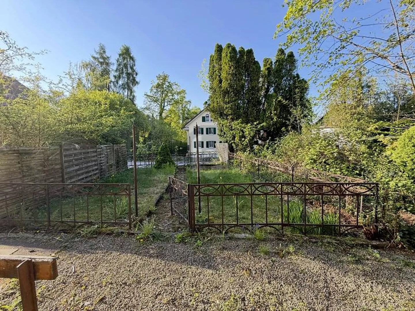 GREAT RENOVATION OPPORTUNITY WITH LOTS OF SPACE - Photo 1 of 5