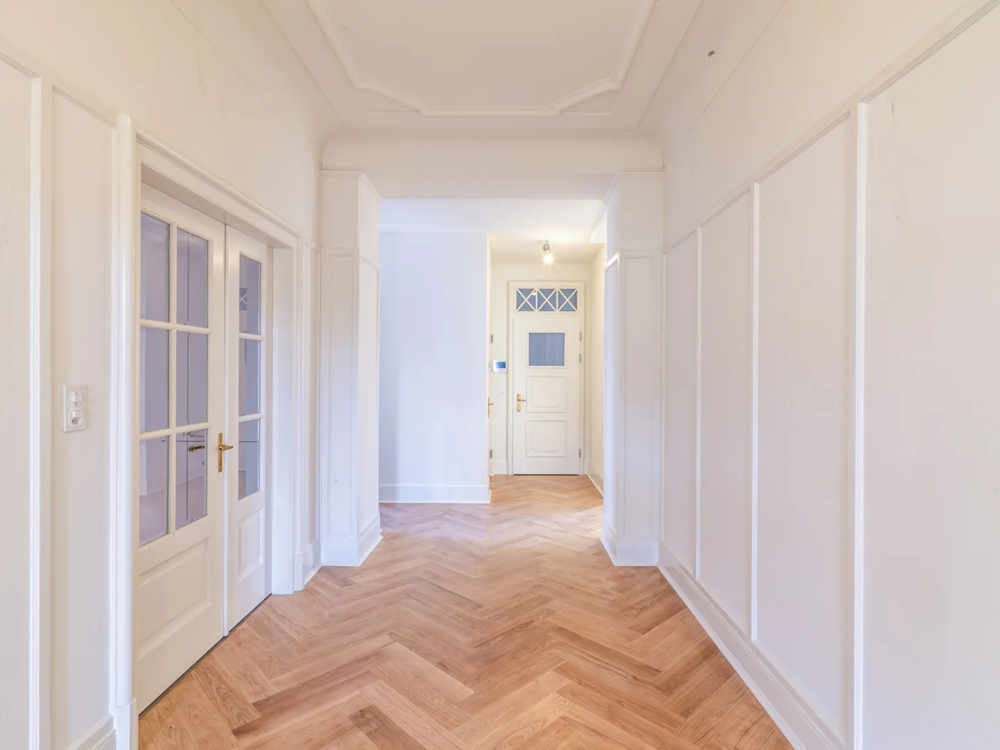 Stylish old building classic in Gellert - Photo 7 of 13