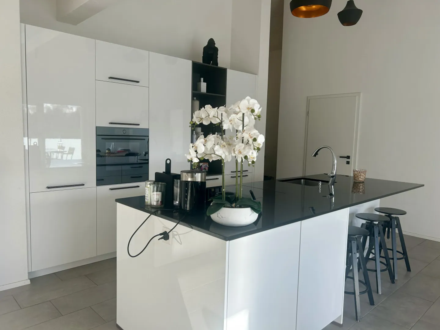 Wunderschön - Letzte Etage mit überdachtem Balkon - Foto 3 von 7