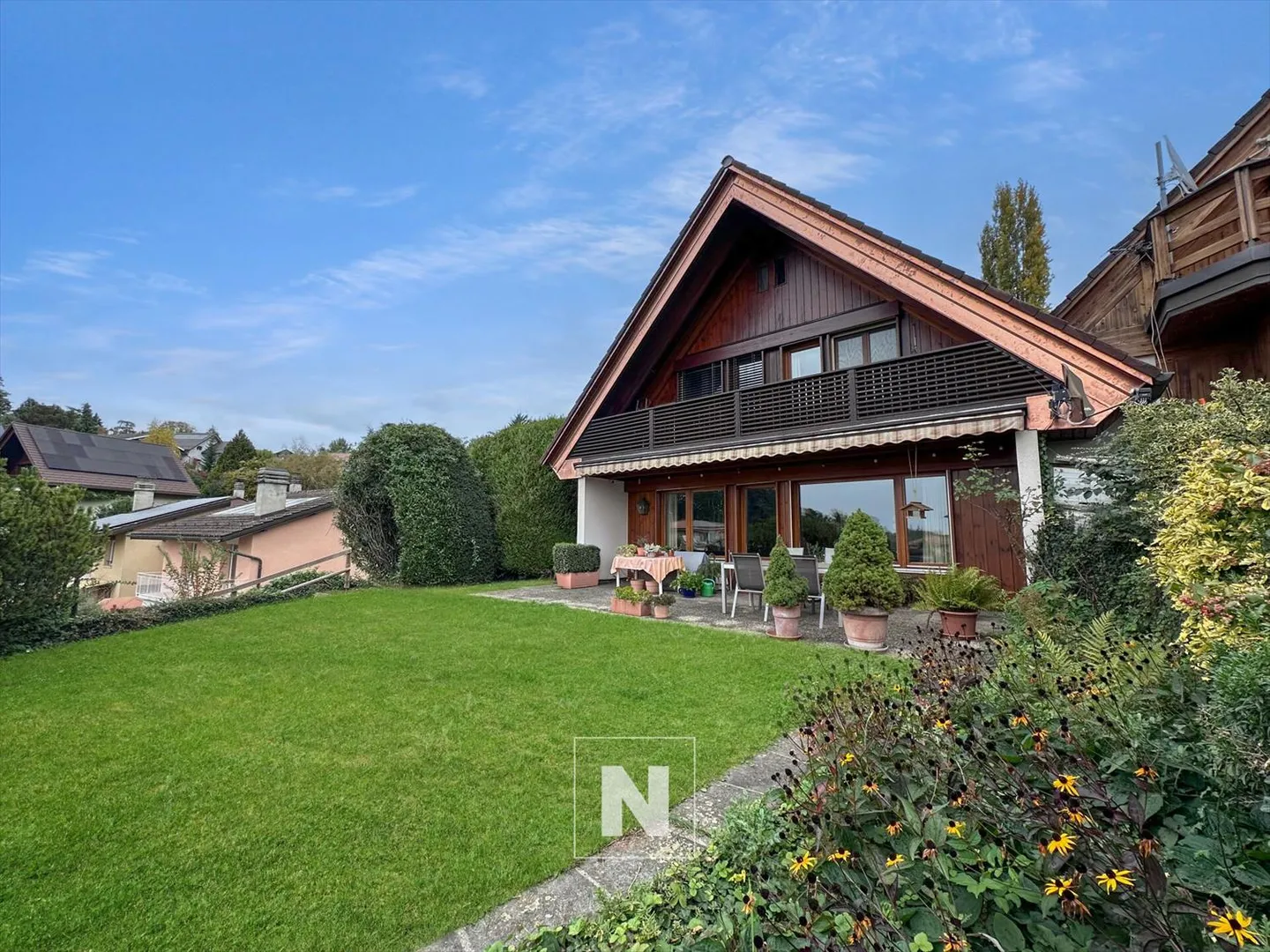 Schöne Villa mit atemberaubendem Seeblick! - Foto 2 von 12