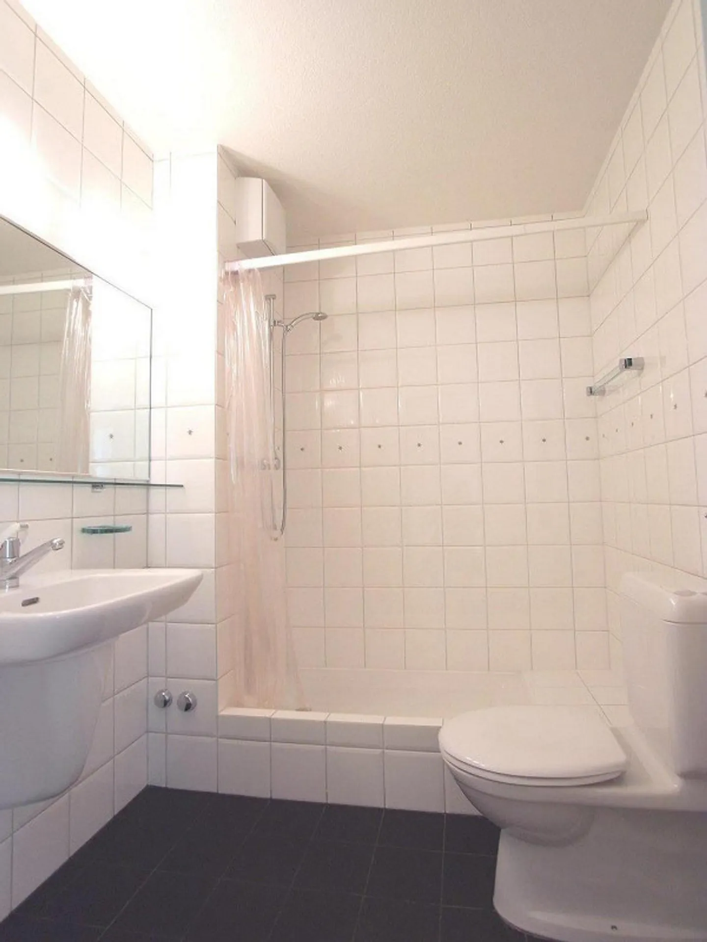 Appartamento attico di 6,0 stanze a Binningen - Foto 10 di 12