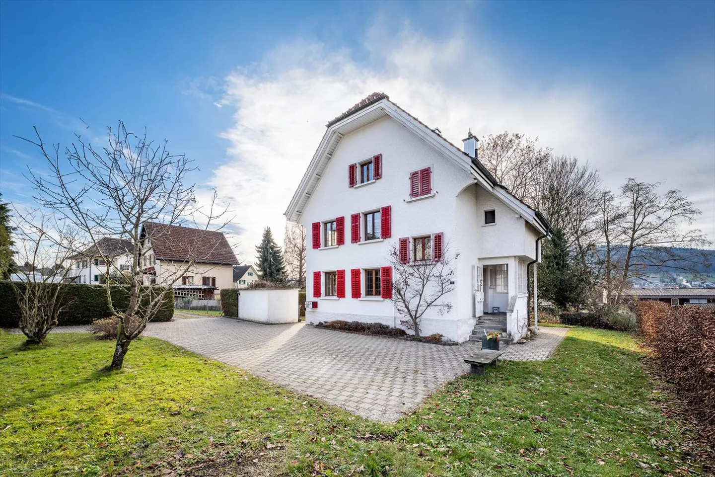 Casa 1-2 famiglie in posizione molto tranquilla in un quartiere residenziale popolare - Foto 1 di 13