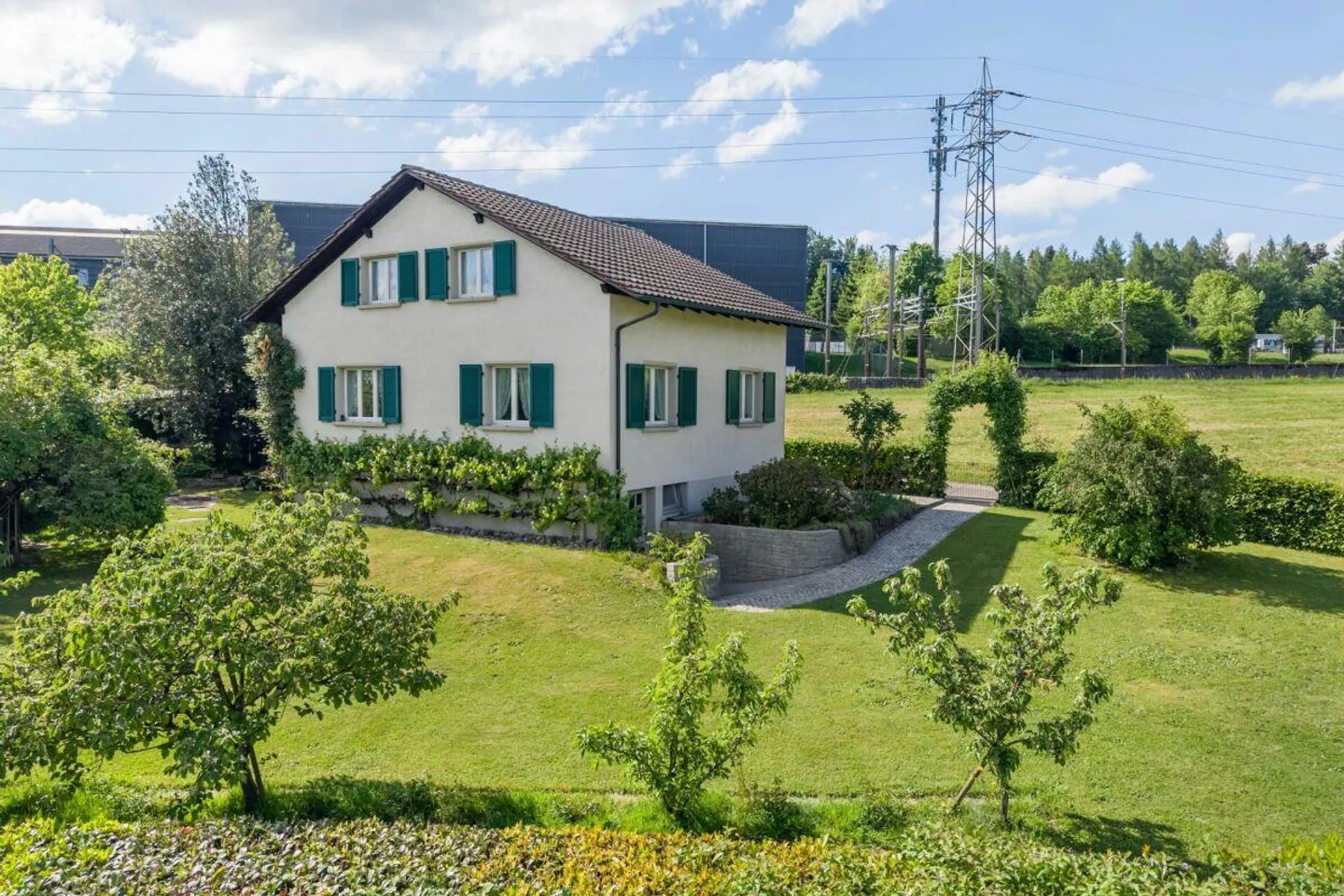 Detached 5.5-room single-family house with a magnificent garden in a wonderfully elevated location - Photo 2 of 16