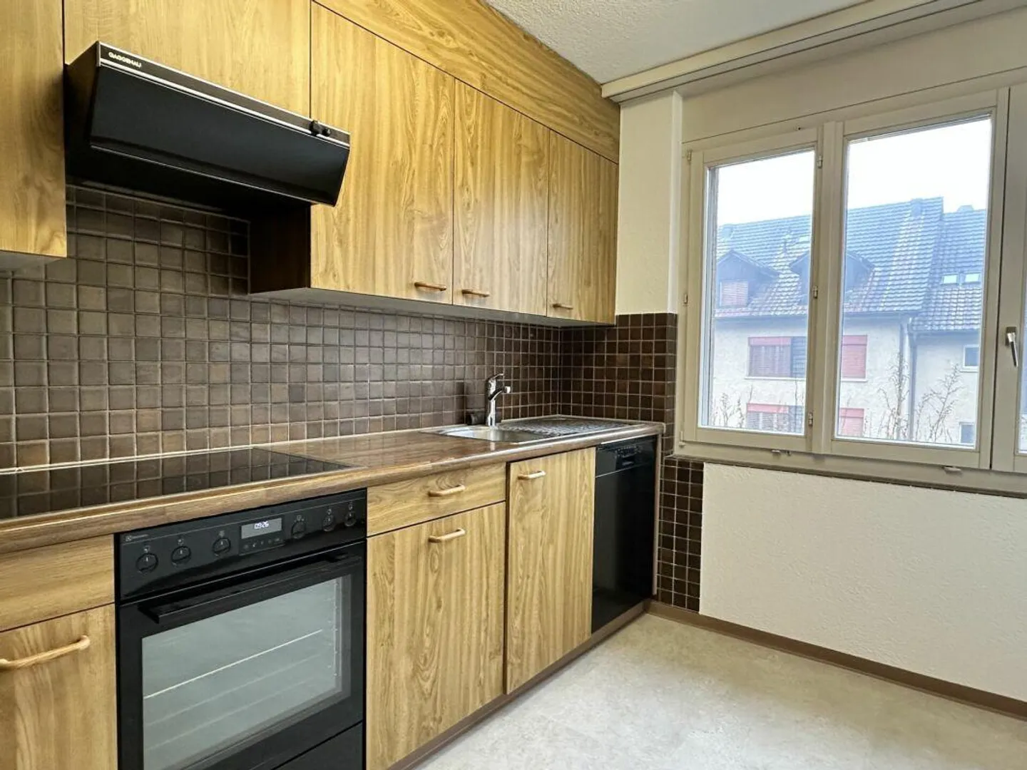 Geräumige 3 1/2 Zimmer-Wohnung an ruhiger Lage - Foto 3 von 9