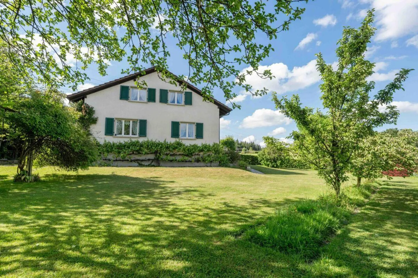 Detached 5.5-room single-family house with a magnificent garden in a wonderfully elevated location - Photo 1 of 16