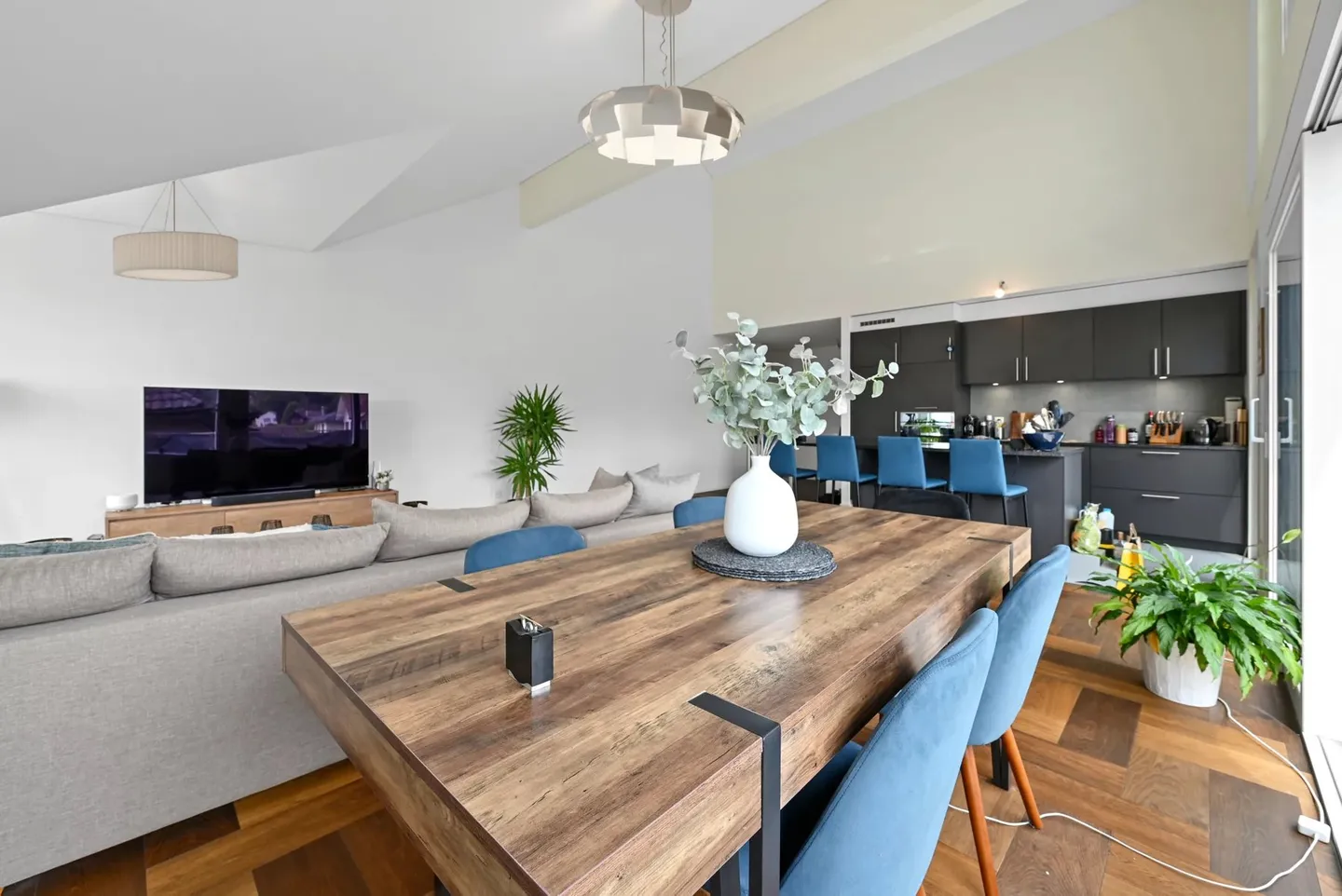 Beeindruckendes Penthouse mit Terrasse - Foto 5 von 13