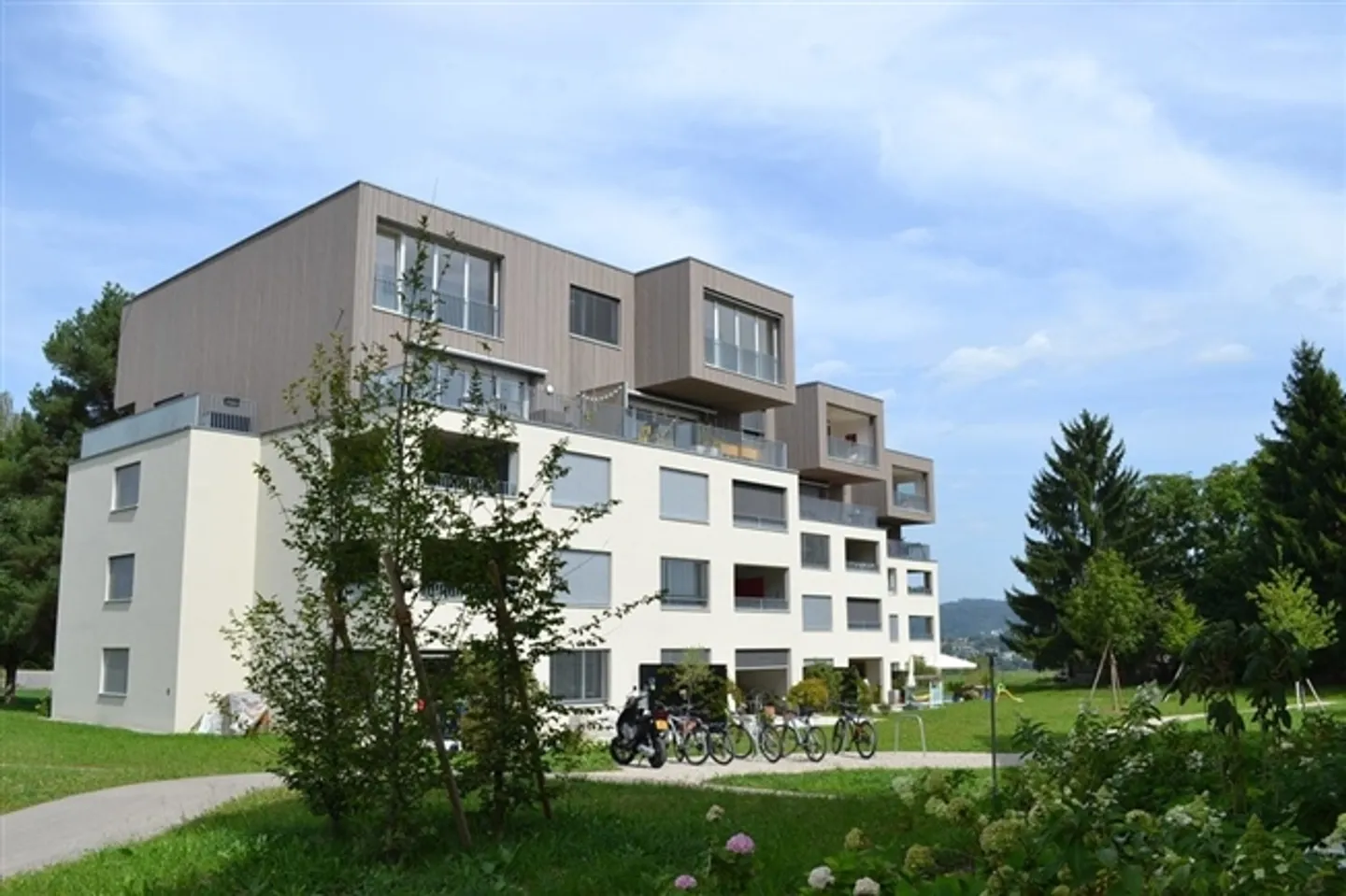 Modernes Apartment mit Garten - Foto 12 von 12