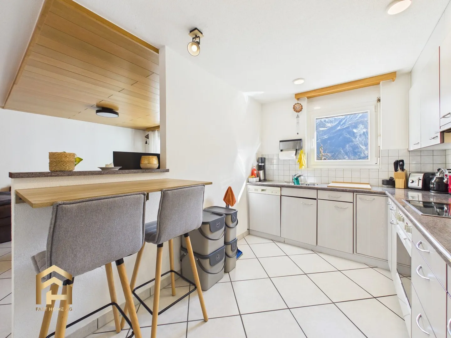 Sunny 2.5 room apartment with large terrace in Varen - Photo 4 of 13