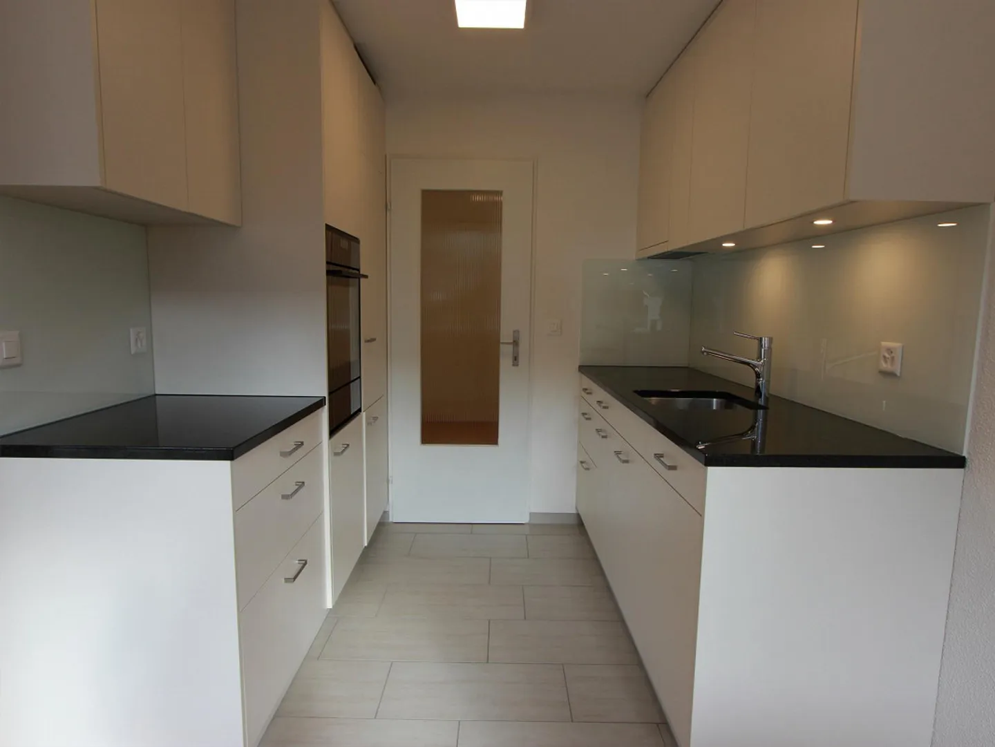 Teilsanierte 3.5-Zimmerwohnung an ruhiger Lage in Goldau - Foto 4 von 6